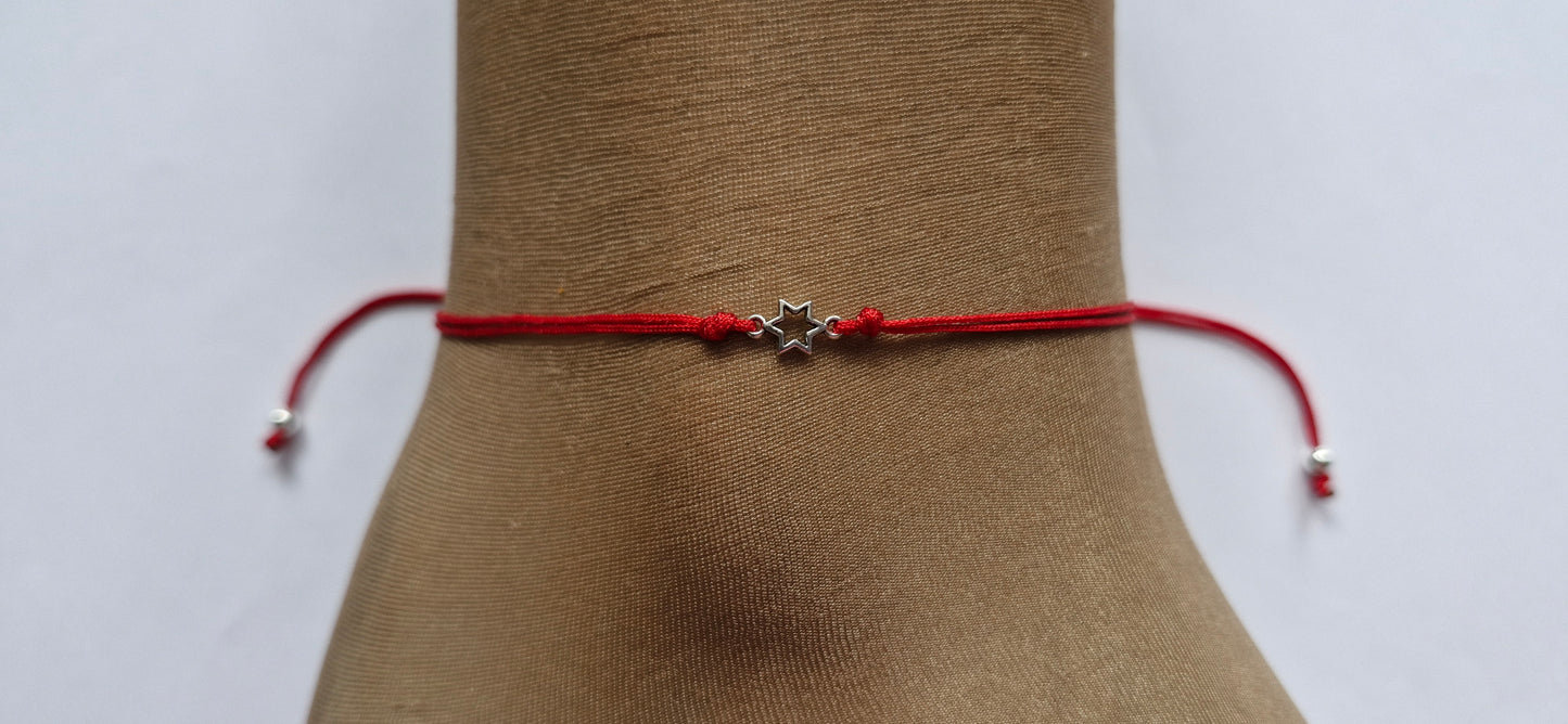 Simple star anklet