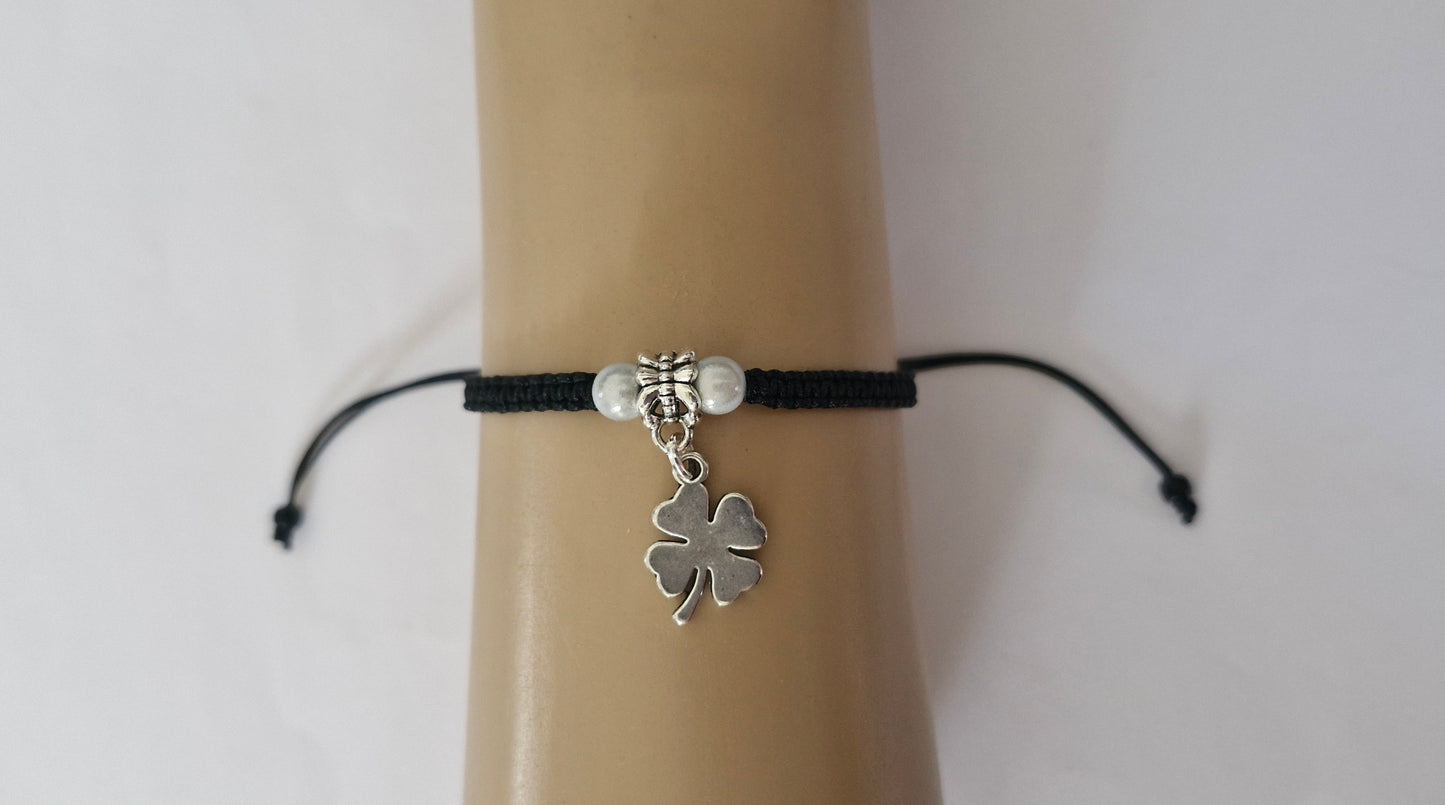 Four leaf clover bracelet