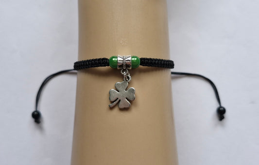 Four leaf clover bracelet