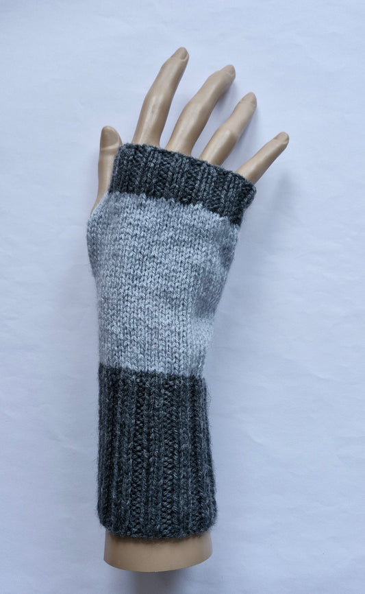 Grey fingerless gloves