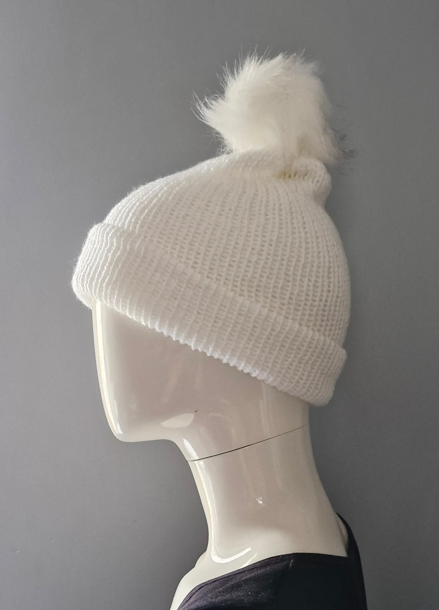 White pom pom beanie hat