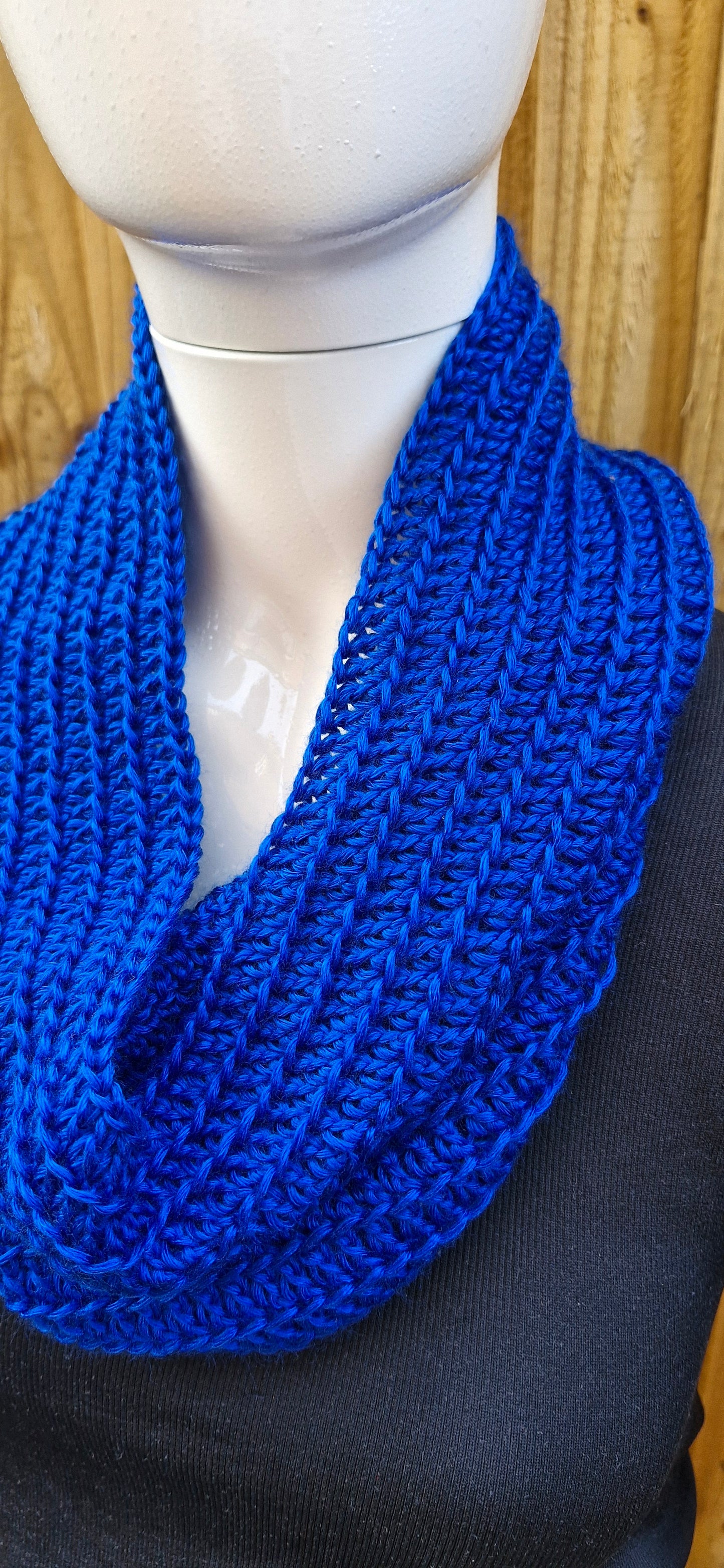 Blue neck warmer